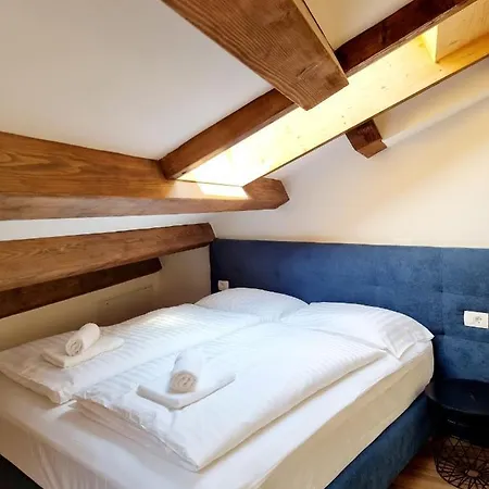 Akvatour Apartma *