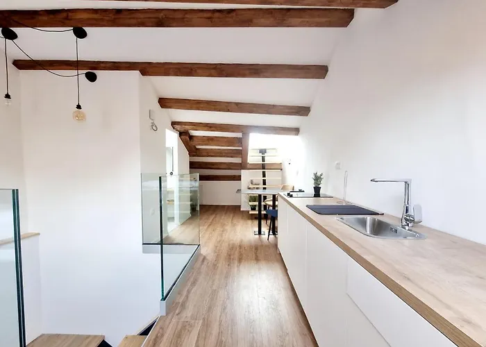 Akvatour 公寓 皮兰